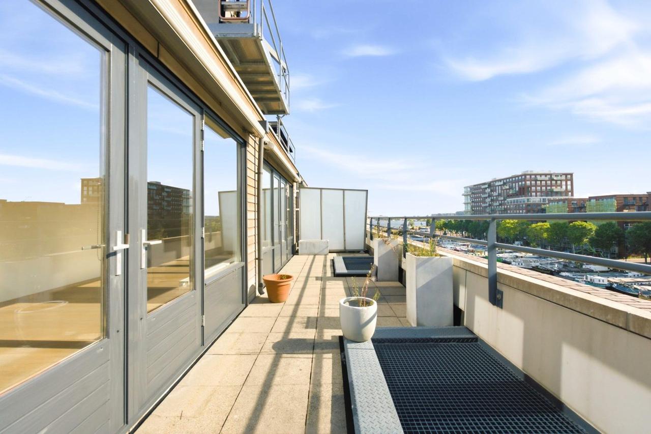 Apartment in Haarlemmerbuurt available immediately - Image 28