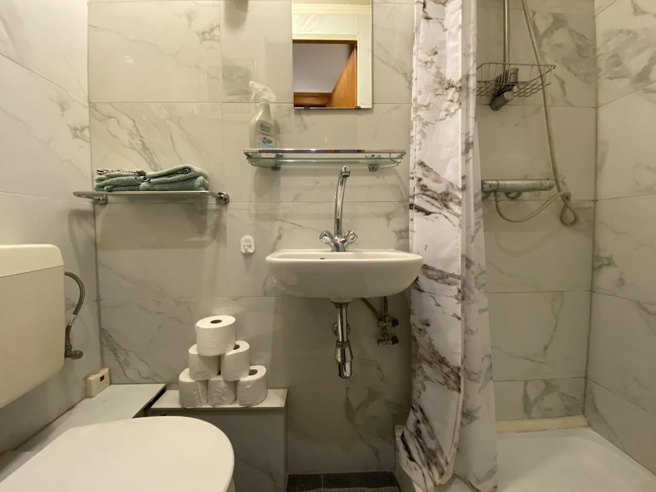 Gemeubileerd 2-kamerappartement bij Haagse Bos - Afbeelding 8