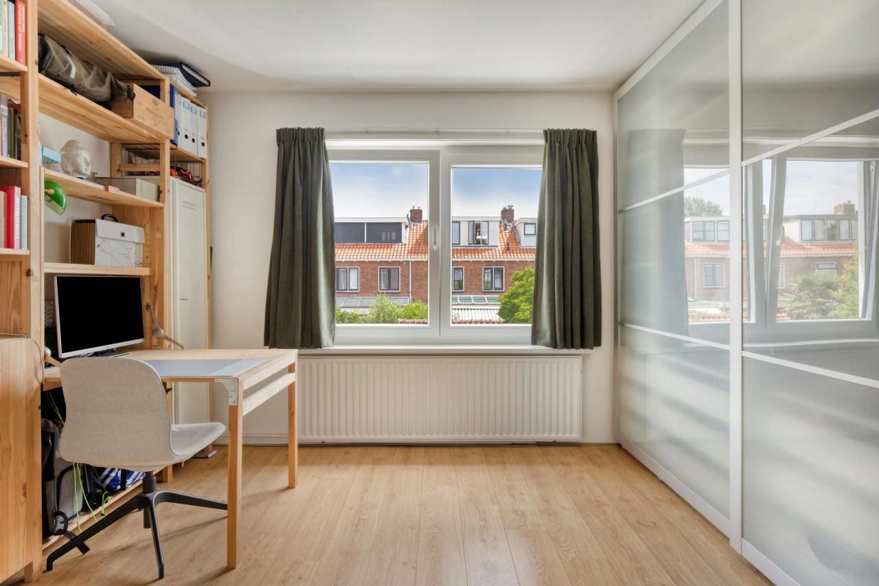 Terraced house with garden in Professorenwijk - Image 10
