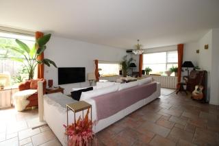 Furnished Home with Roof Terrace and Air Conditioning - Image 7