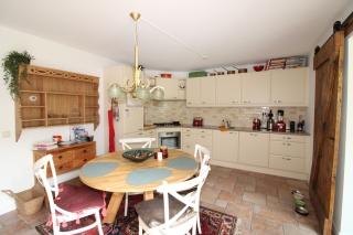 Furnished Home with Roof Terrace and Air Conditioning - Image 10