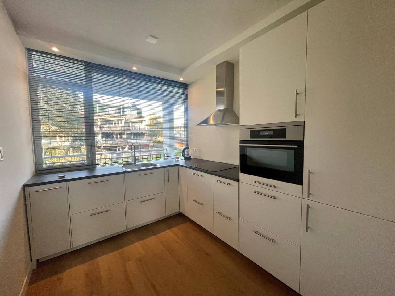 4-kamer maisonnette met zonnig balkon - Afbeelding 3
