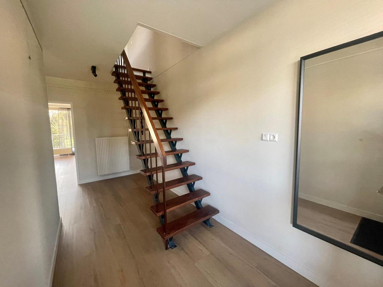 4-kamer maisonnette met zonnig balkon - Afbeelding 9