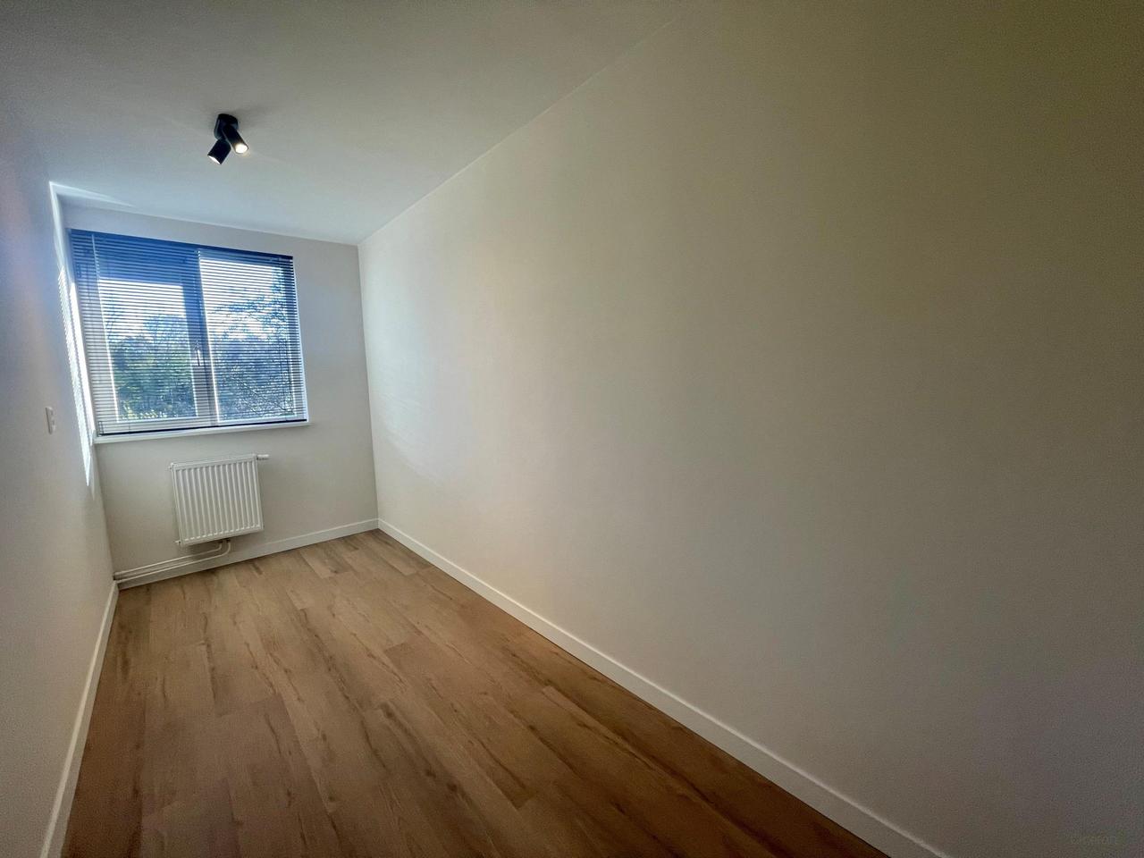 4-kamer maisonnette met zonnig balkon - Afbeelding 13