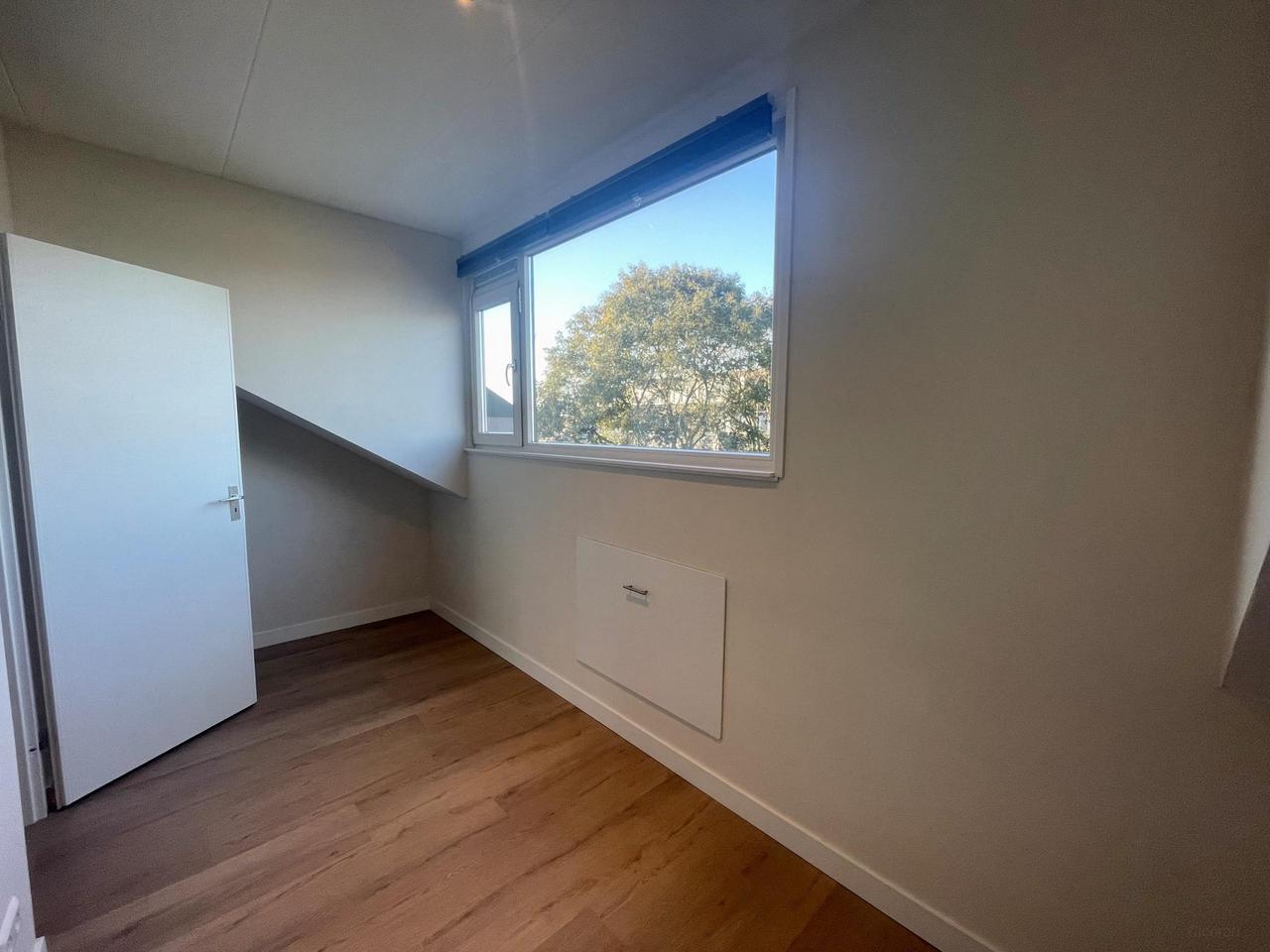 4-kamer maisonnette met zonnig balkon - Afbeelding 17