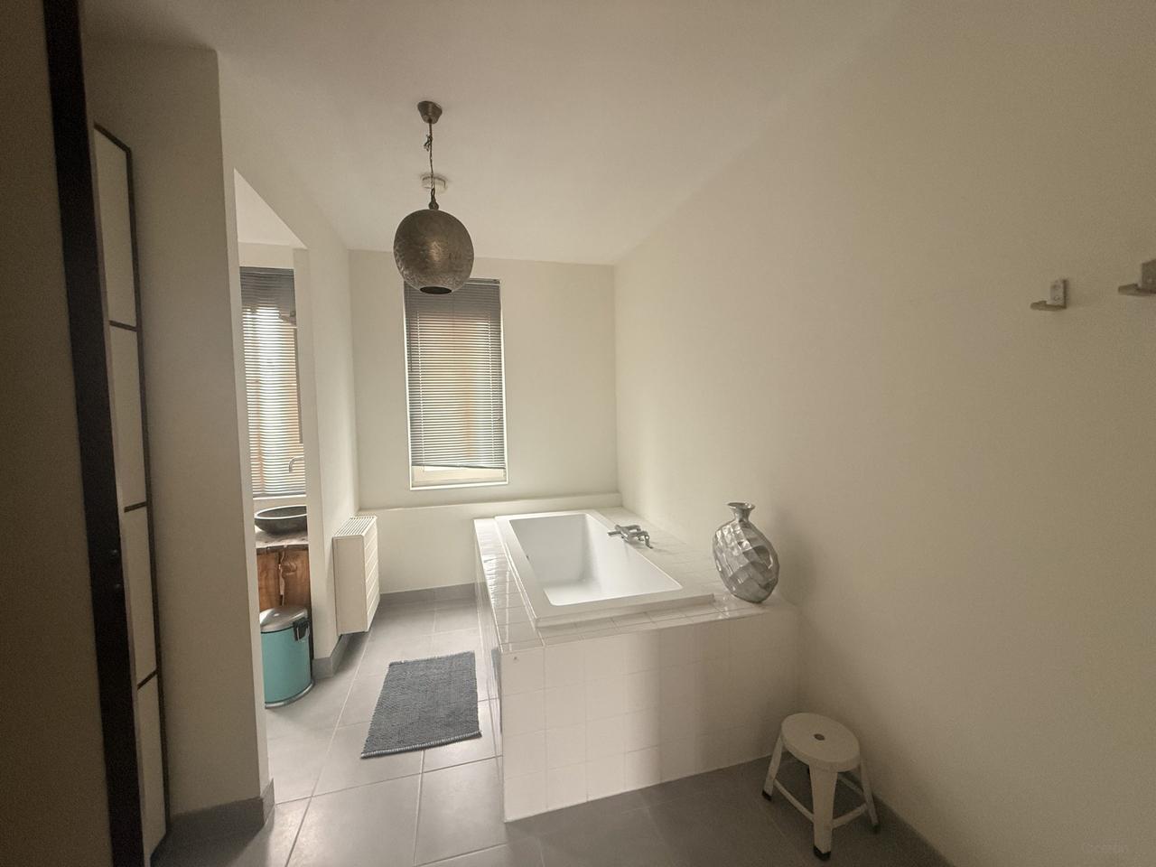 Furnished family home with garden in Delfshaven - Image 18