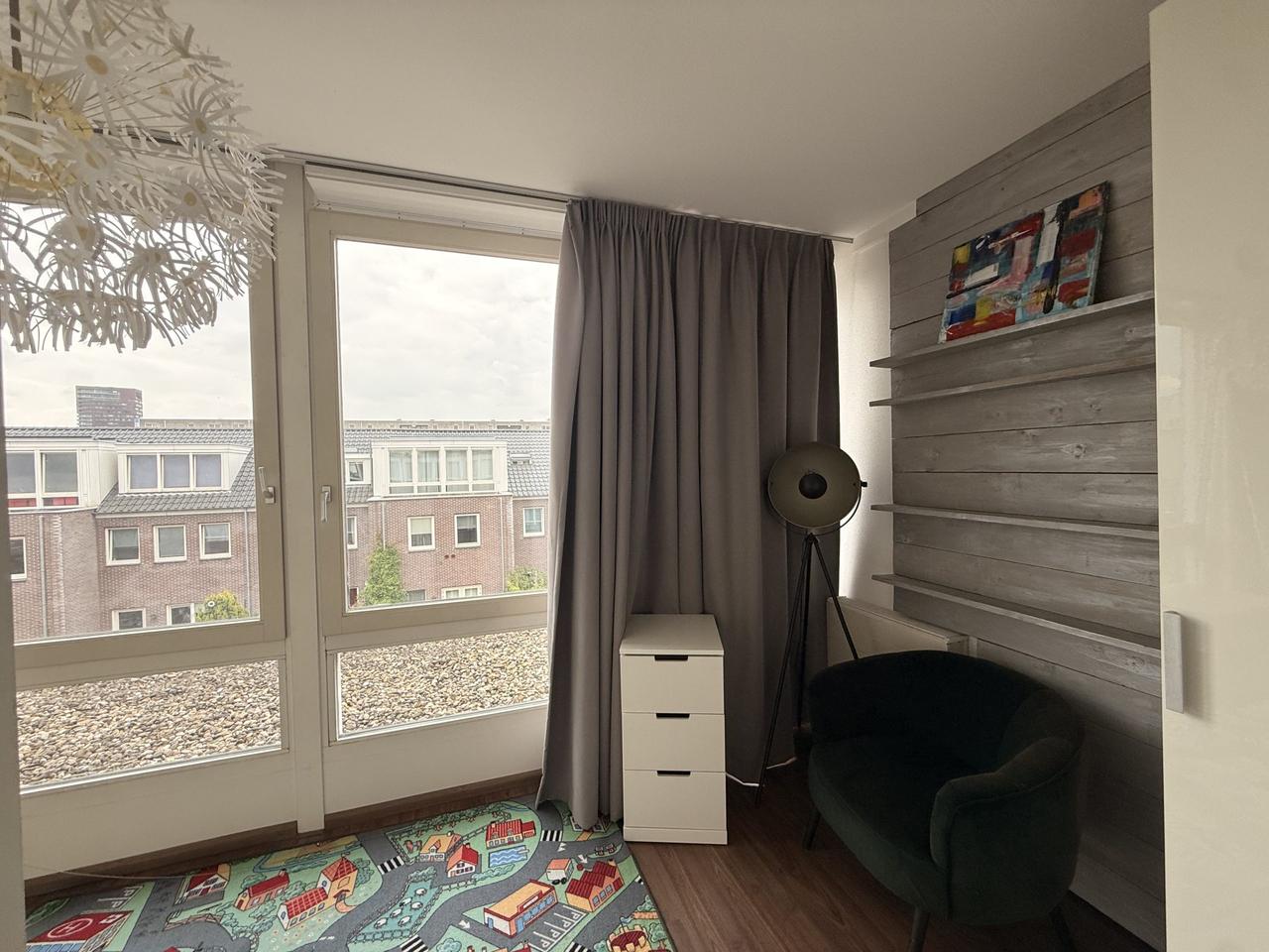Furnished family home with garden in Delfshaven - Image 25