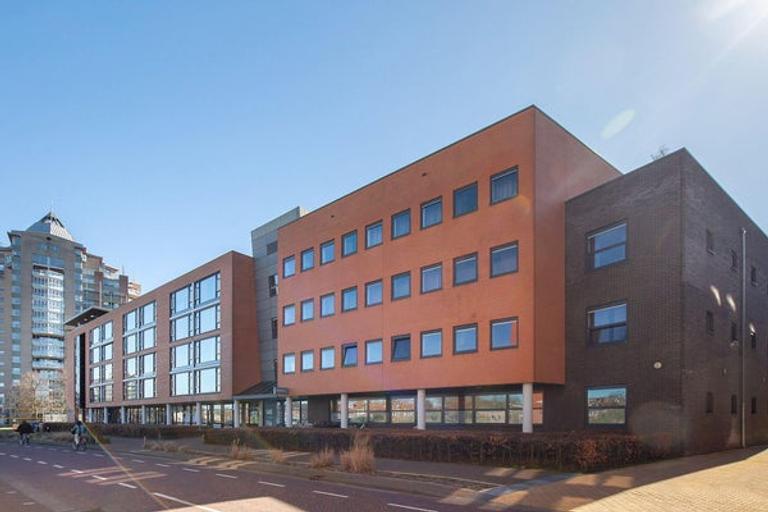 Bovenste etage met balkon aan het kanaal - Afbeelding 4