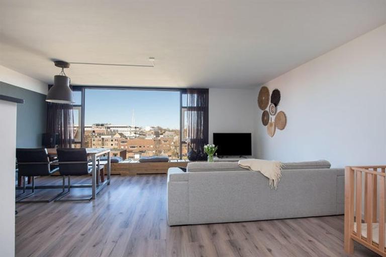 Bovenste etage met balkon aan het kanaal - Afbeelding 7
