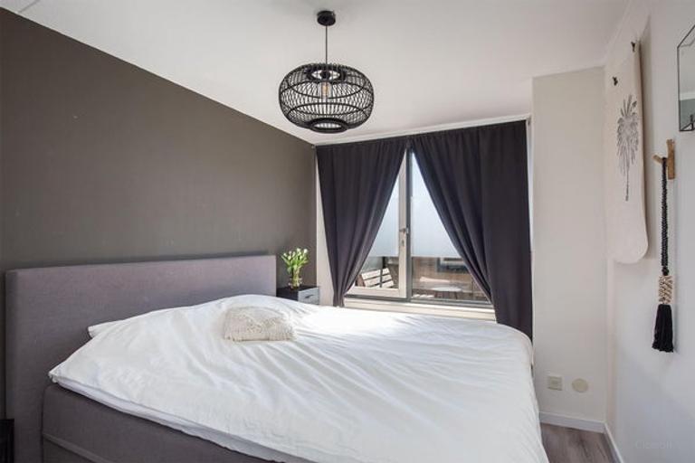Bovenste etage met balkon aan het kanaal - Afbeelding 15