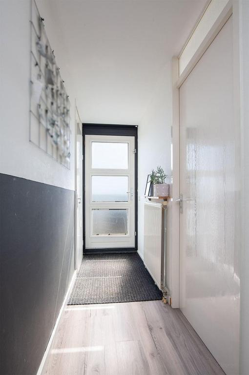 Bovenste etage met balkon aan het kanaal - Afbeelding 19
