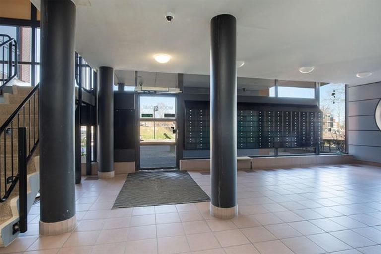 Bovenste etage met balkon aan het kanaal - Afbeelding 21