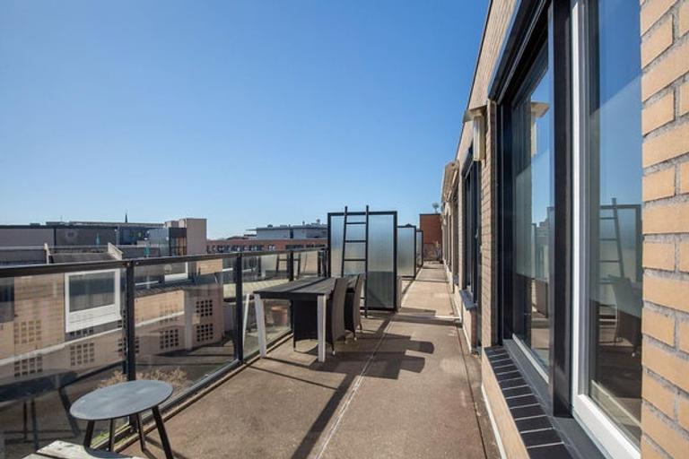 Bovenste etage met balkon aan het kanaal - Afbeelding 22