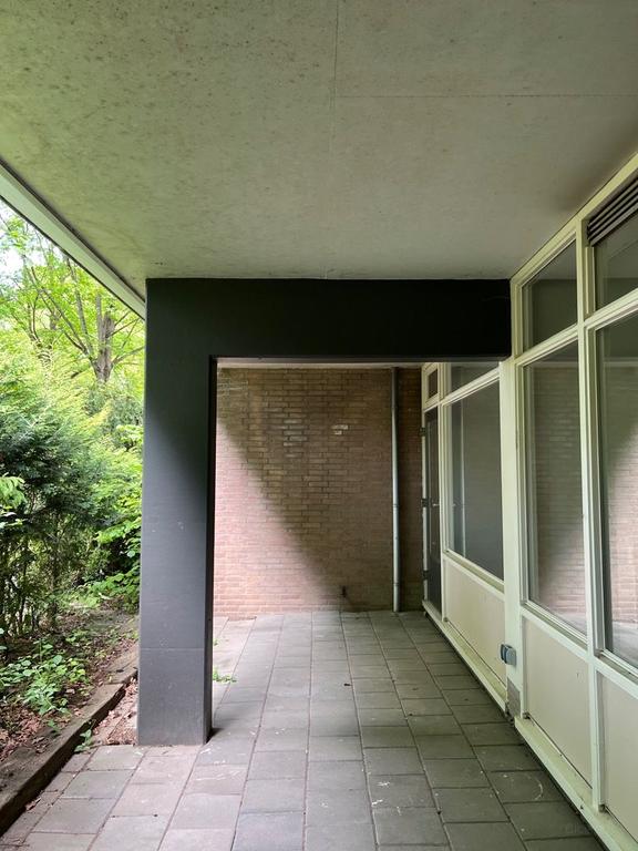 Apartment with Terrace and Private Parking - Image 14