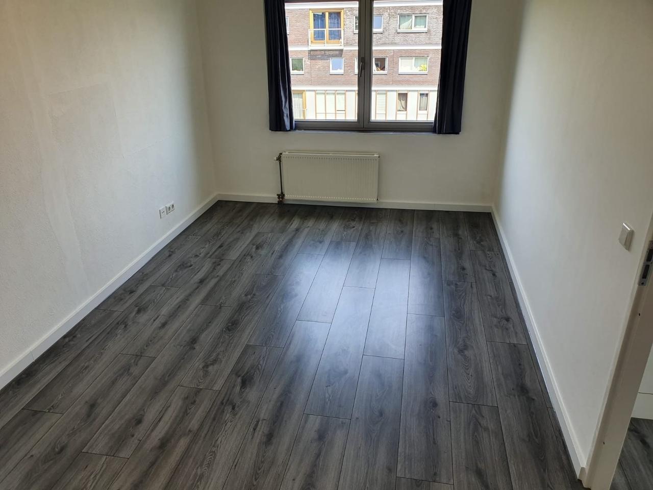 103 m2 on 8th floor in Bijlmer Centrum - Image 11