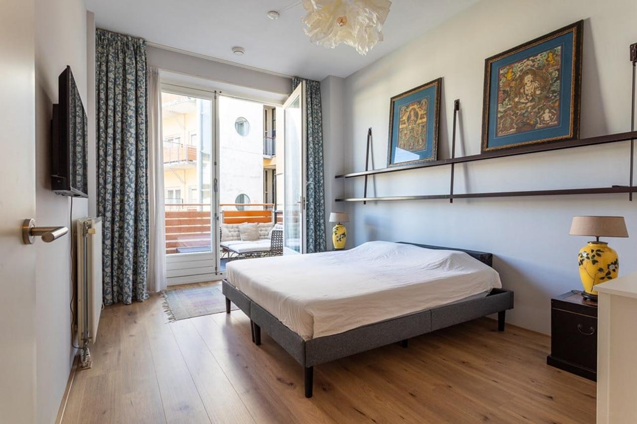 134 m² Living in the Heart of The Hague - Image 11