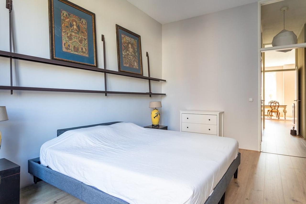 134 m² Living in the Heart of The Hague - Image 16