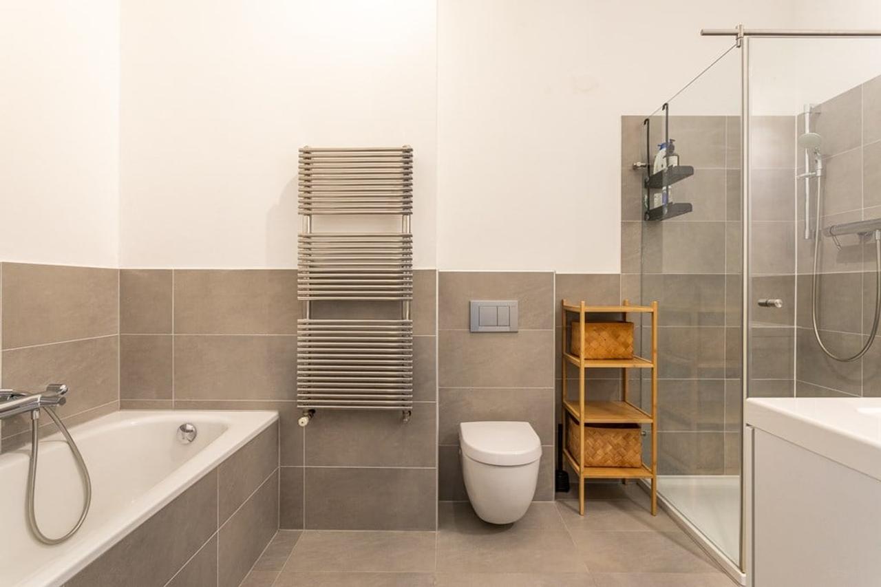 134 m² Living in the Heart of The Hague - Image 18