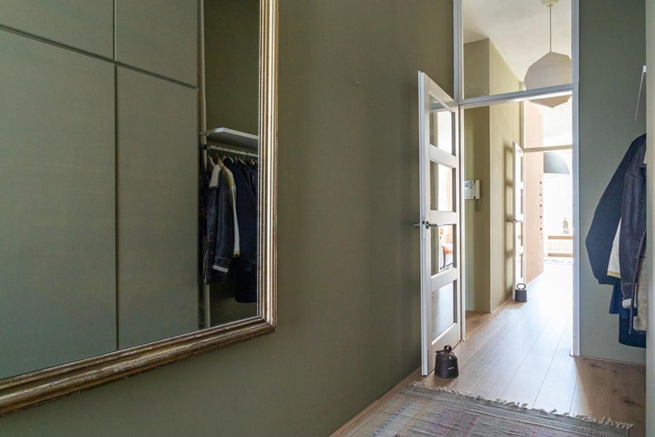 134 m² Living in the Heart of The Hague - Image 24