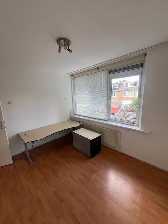 Kamer met terras in Paddepoel-Noord - Afbeelding 4