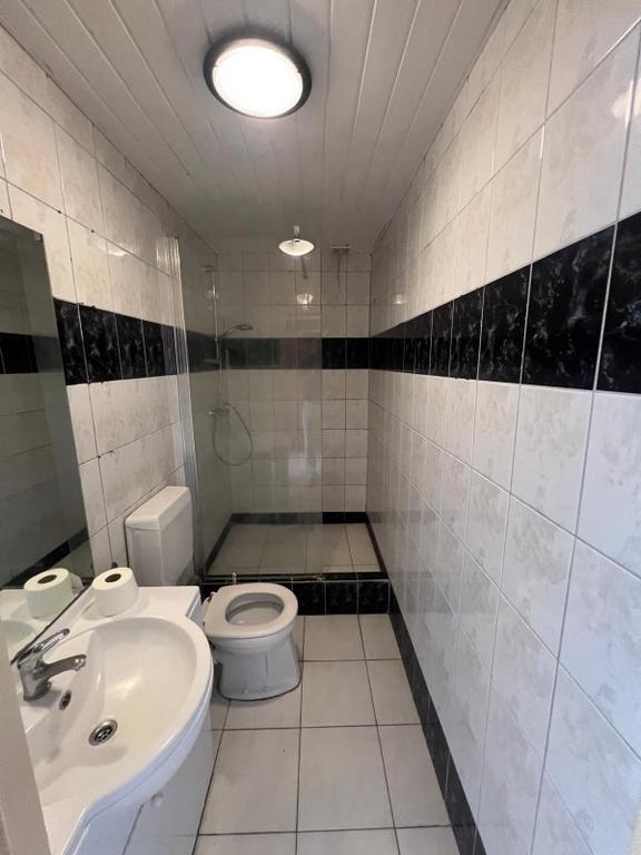 Kamer met terras in Paddepoel-Noord - Afbeelding 11