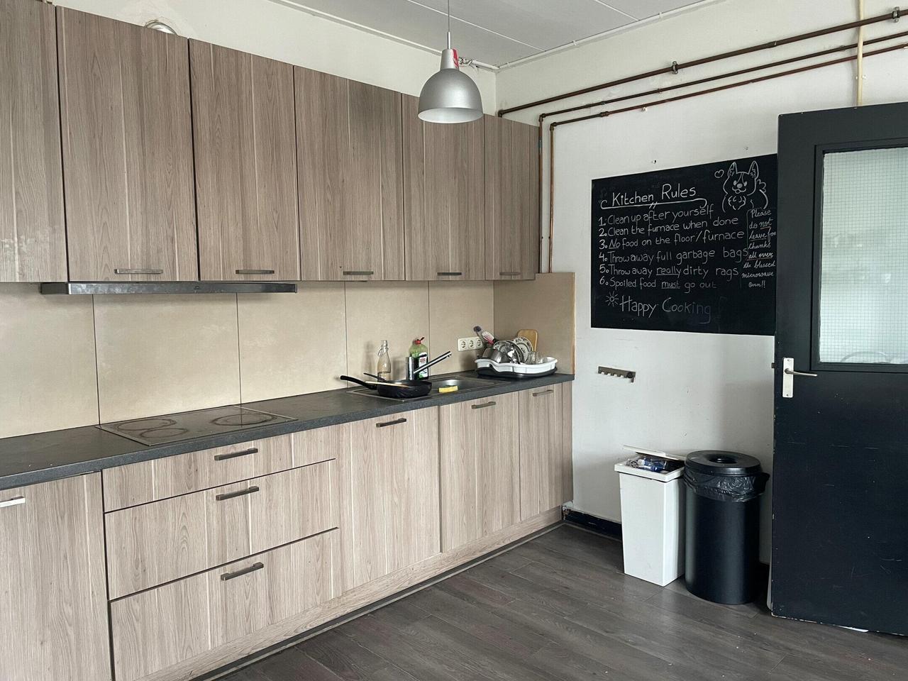 Student Room with Roof Terrace in Sittard - Image 12