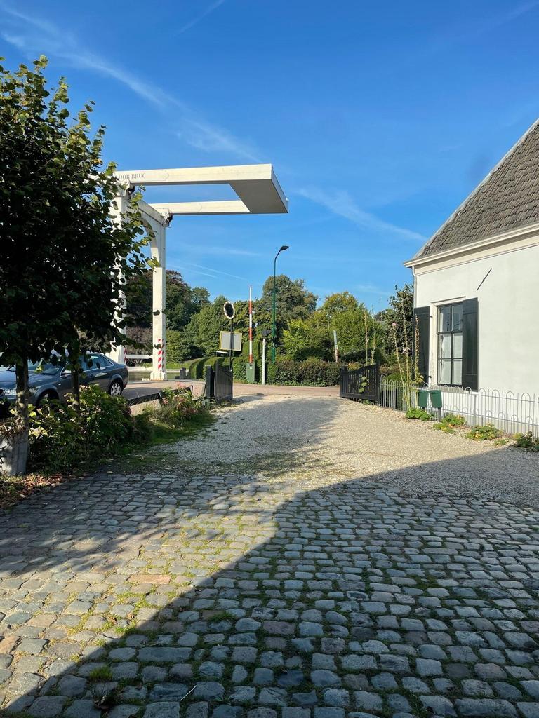 Living by the Lock in Loenen aan de Vecht - Image 2