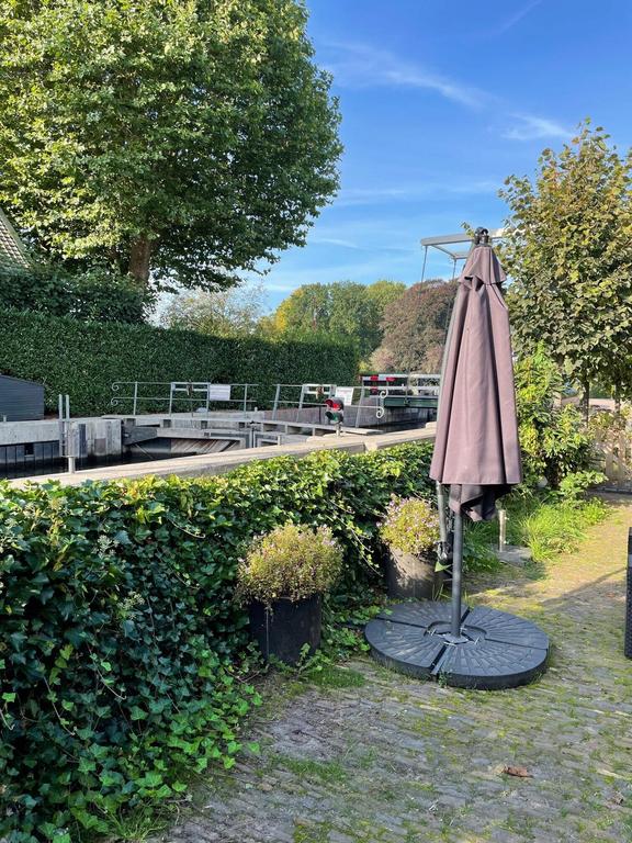 Living by the Lock in Loenen aan de Vecht - Image 23