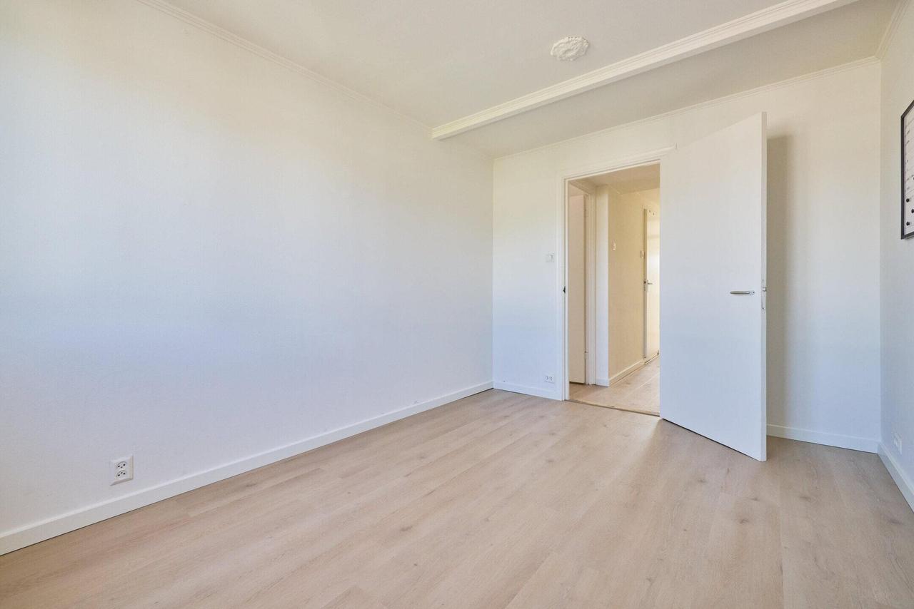 Hoekwoning met 4 slaapkamers en grote tuin - Afbeelding 19