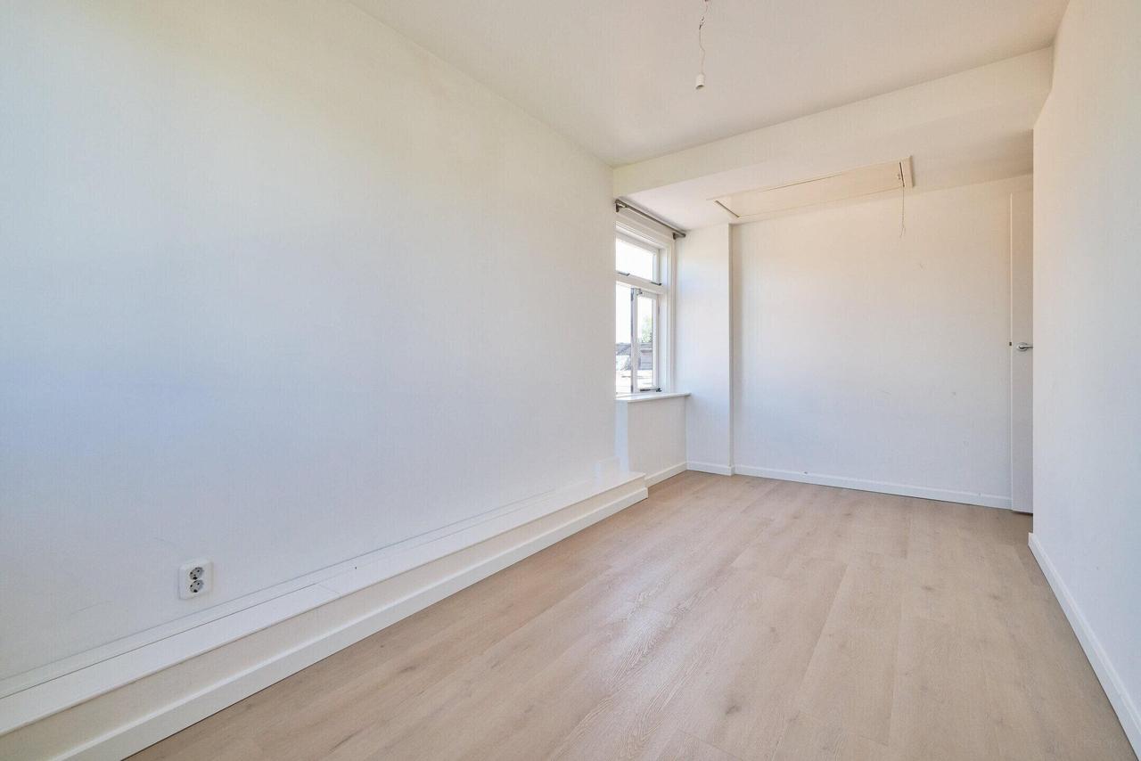 Hoekwoning met 4 slaapkamers en grote tuin - Afbeelding 21