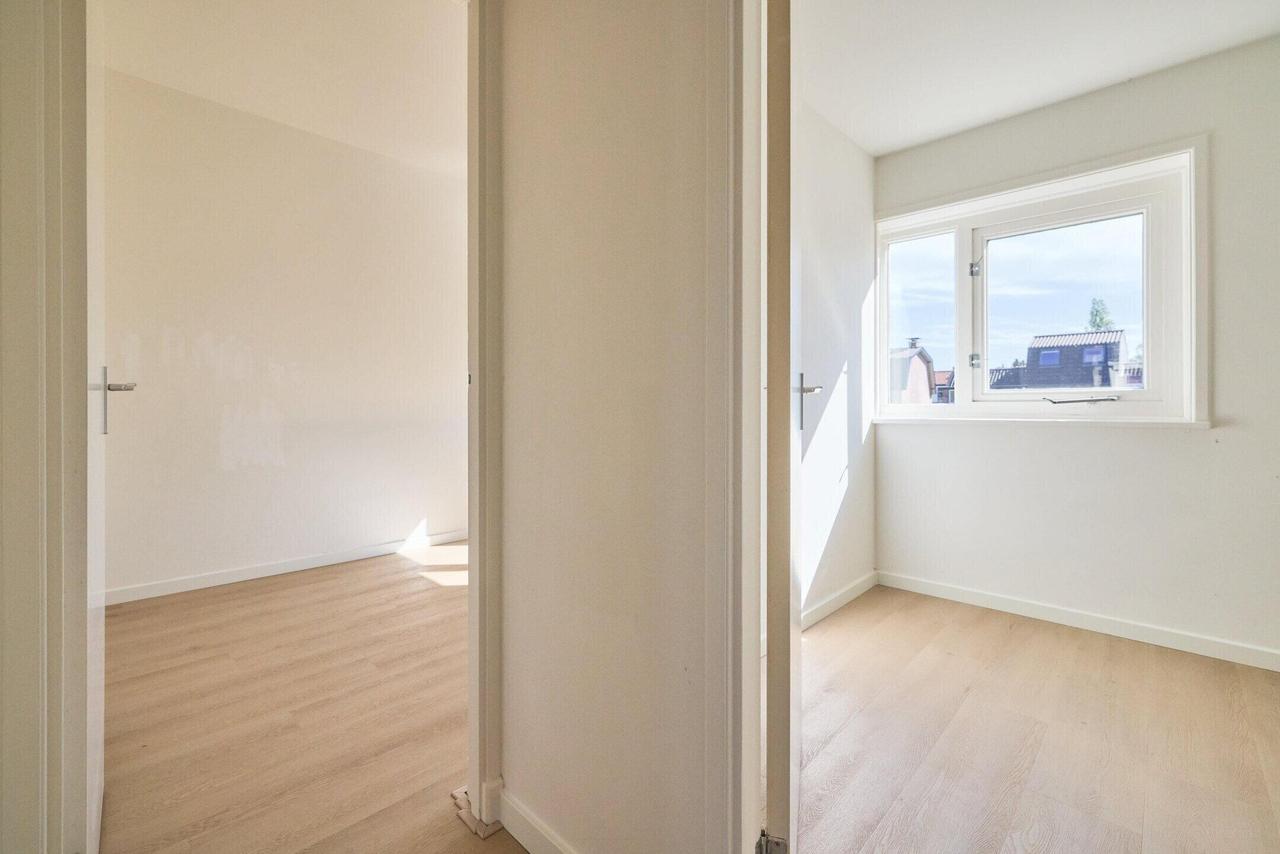 Hoekwoning met 4 slaapkamers en grote tuin - Afbeelding 23
