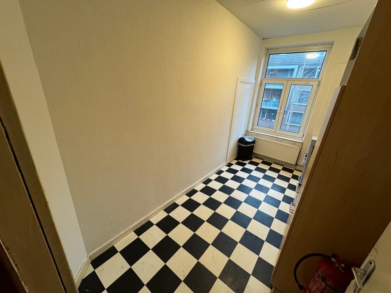 14 m² room near the station - Image 6