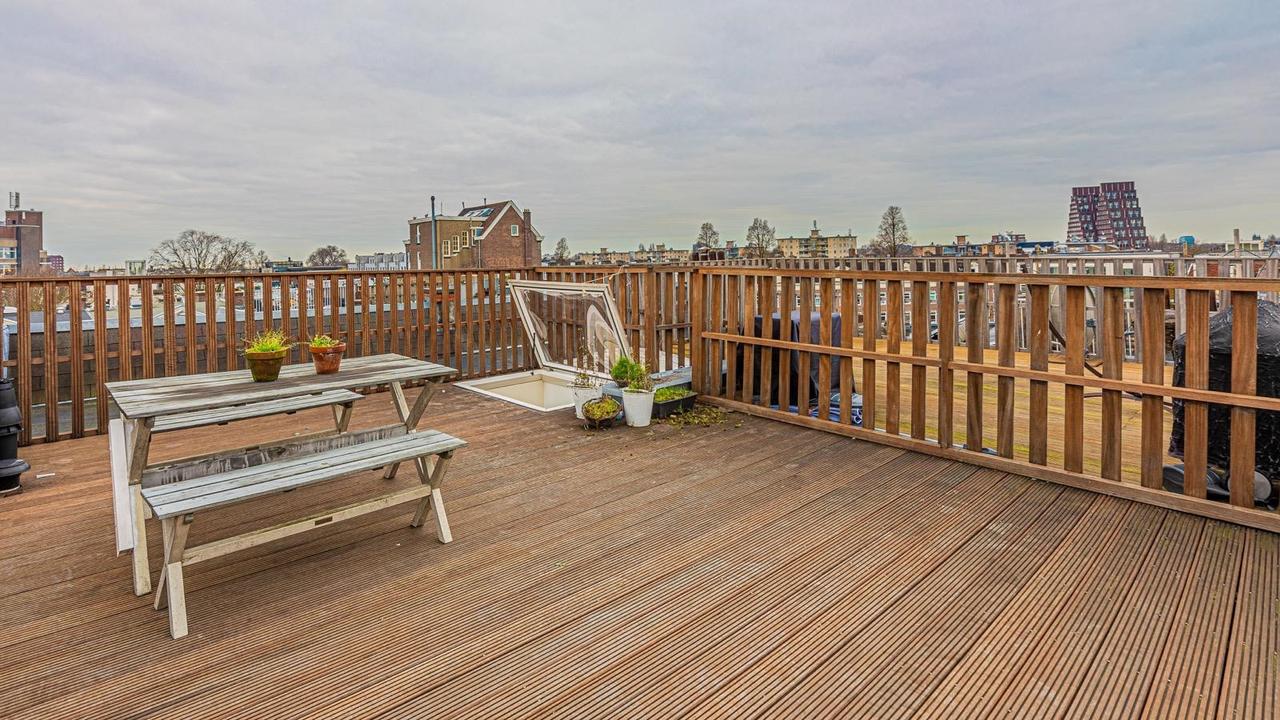 Apartment with Roof Terrace in Amsterdam West - Image 1
