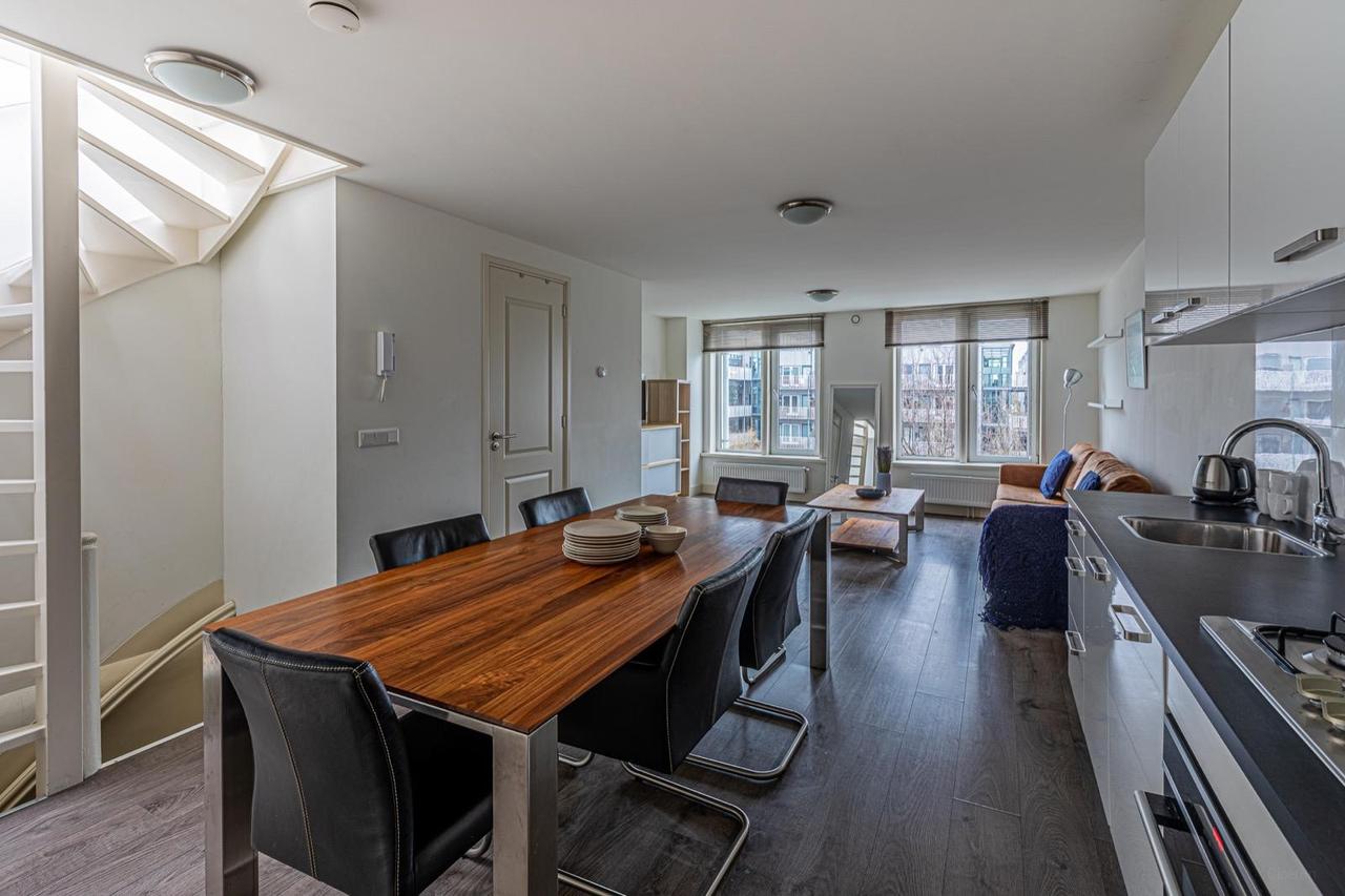 Apartment with Roof Terrace in Amsterdam West - Image 4