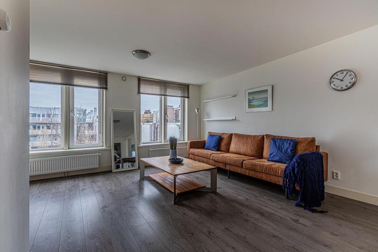 Apartment with Roof Terrace in Amsterdam West - Image 5