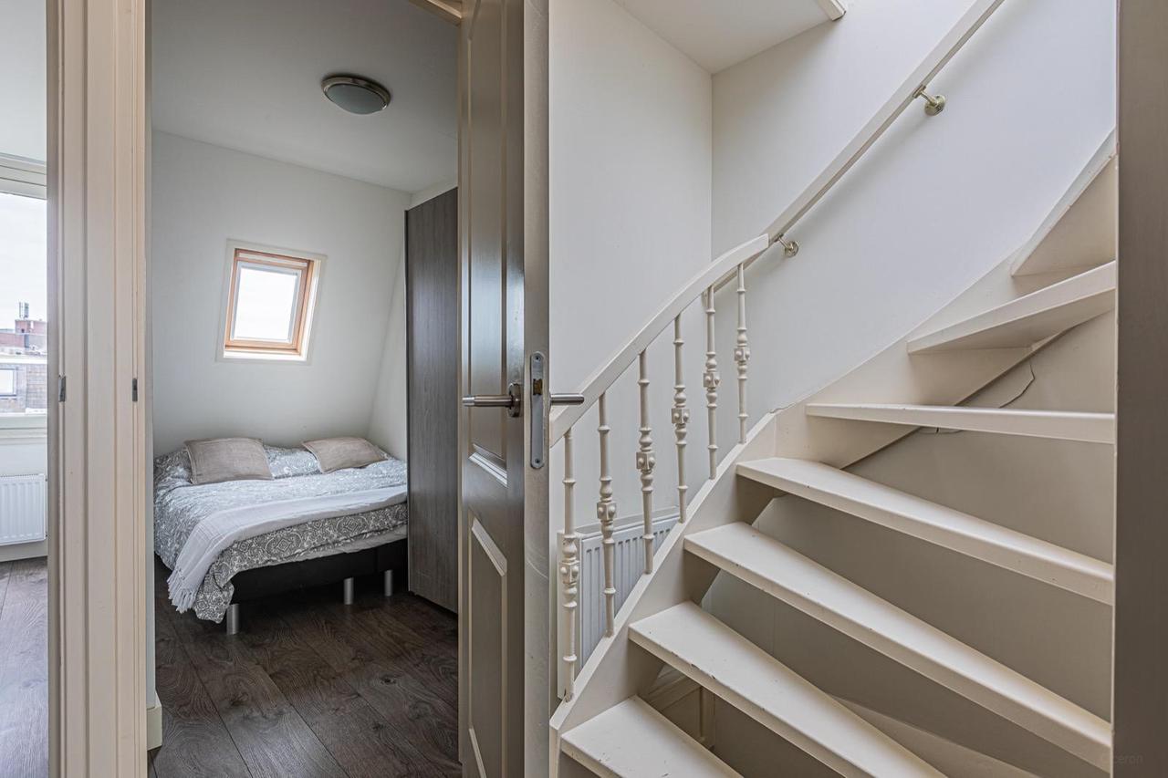 Apartment with Roof Terrace in Amsterdam West - Image 11