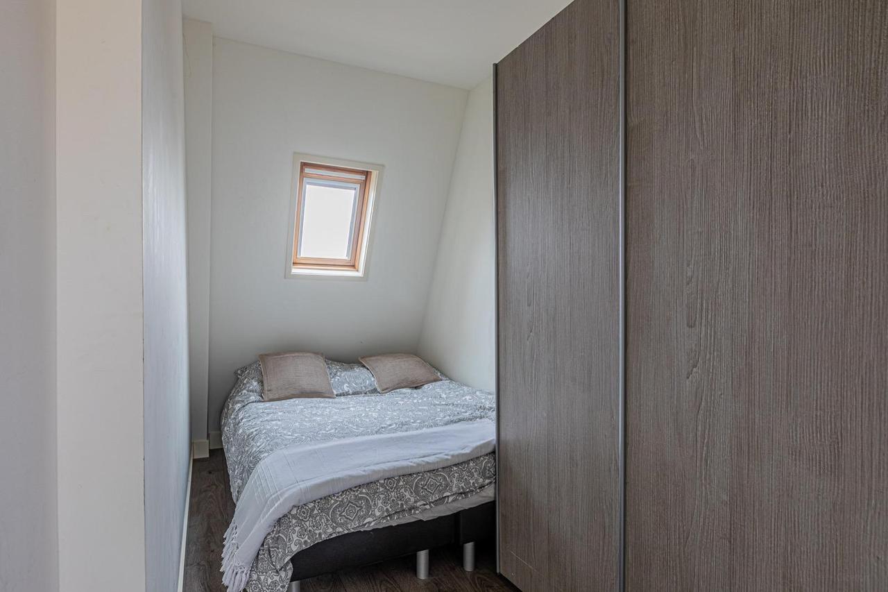 Apartment with Roof Terrace in Amsterdam West - Image 14