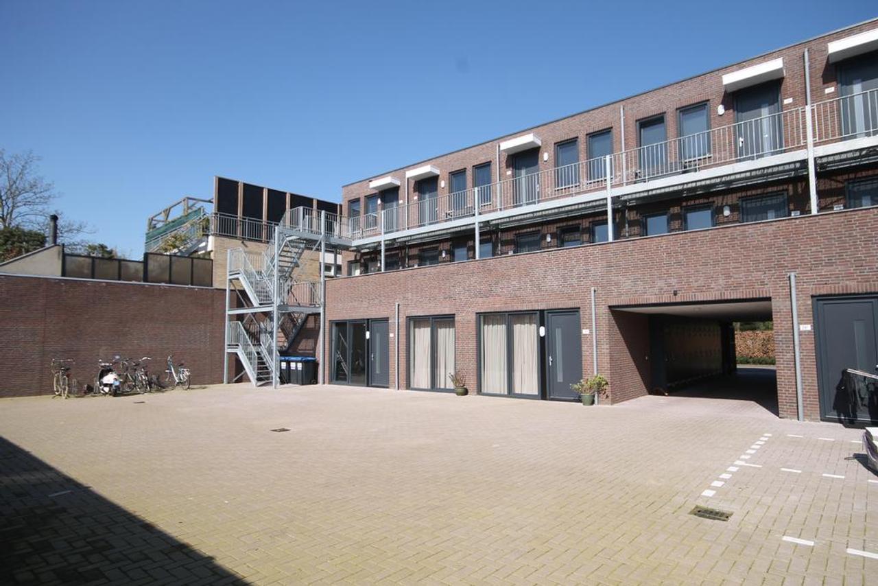 Gemeubileerd 2-kamerappartement nabij centrum - Afbeelding 7