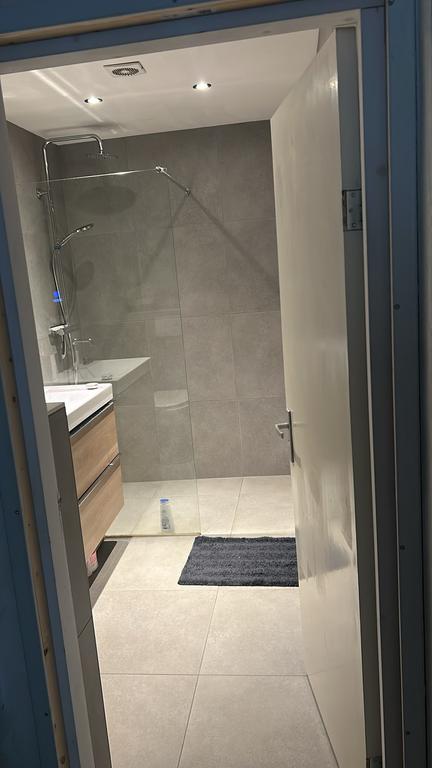Drieslaapkamerappartement in Kralingen - Afbeelding 35