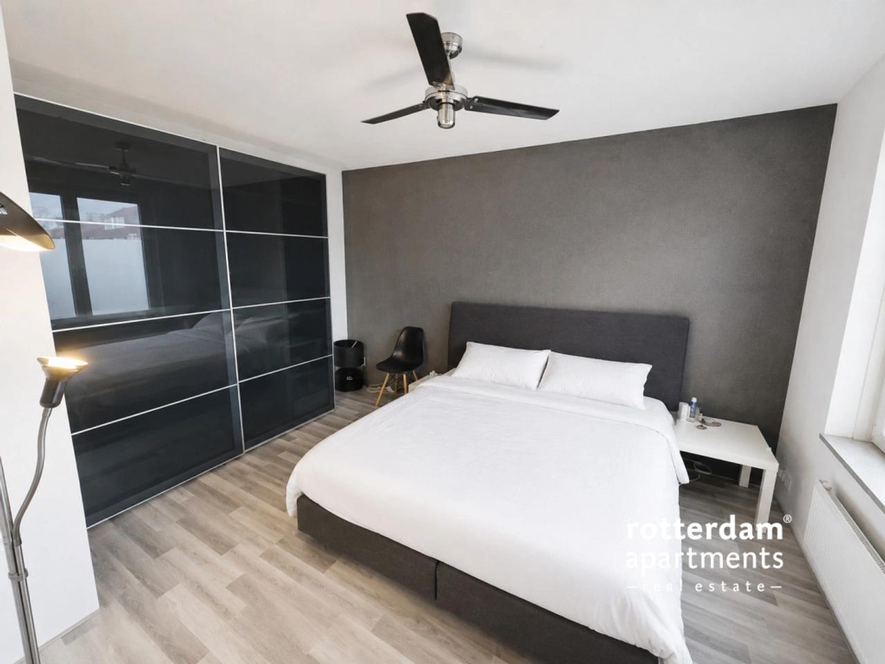 Furnished 2-bedroom apartment with balcony - Image 13