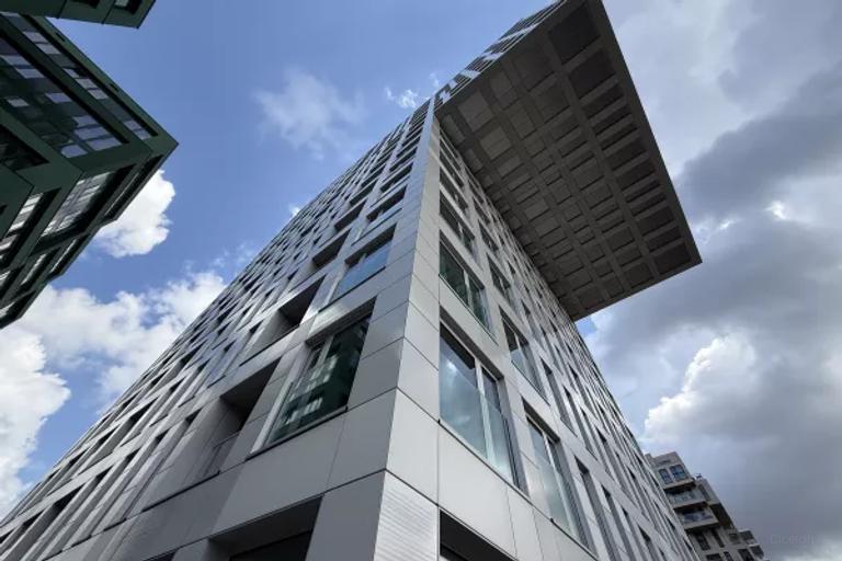 76 m² appartement met balkon op de 13e - Afbeelding 2