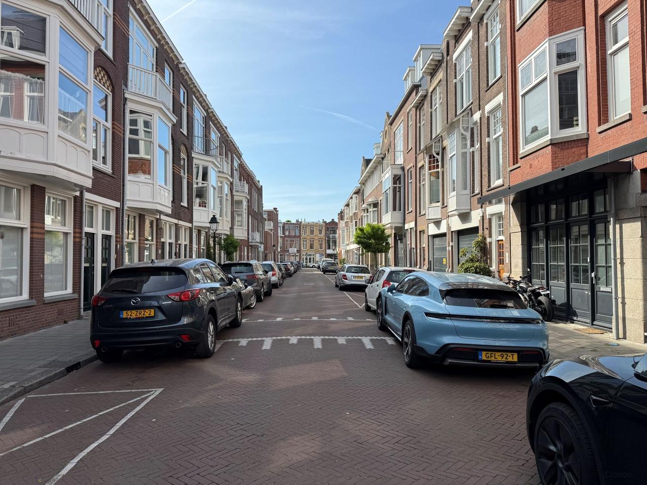 Licht 4-kamer appartement met dakterras - Afbeelding 1