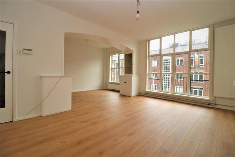 Student Apartment with Balcony in Rubroek - Image 3