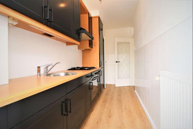 Student Apartment with Balcony in Rubroek - Image 7