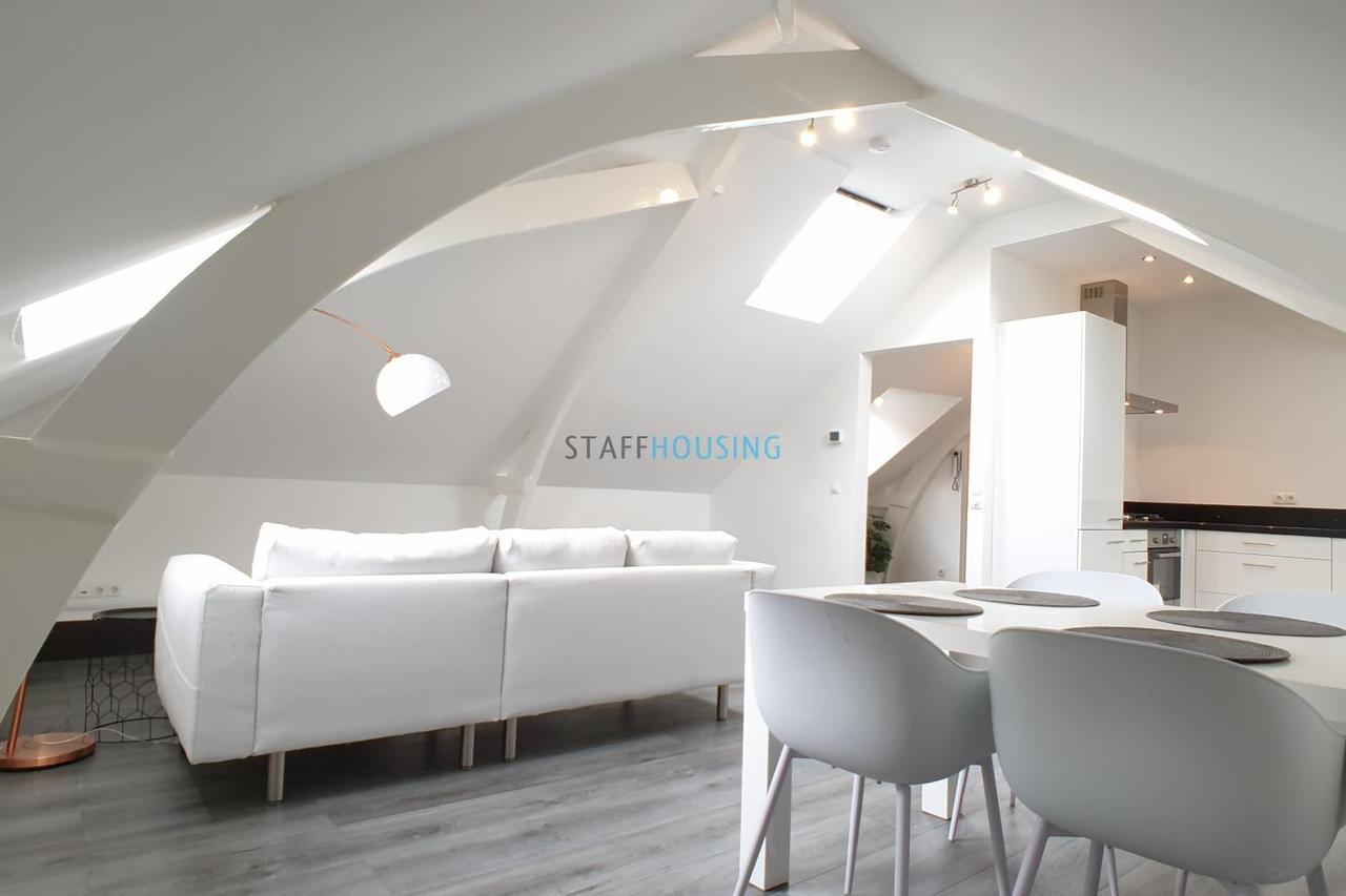 Gemeubileerd 2-kamerappartement in Cool - Afbeelding 3