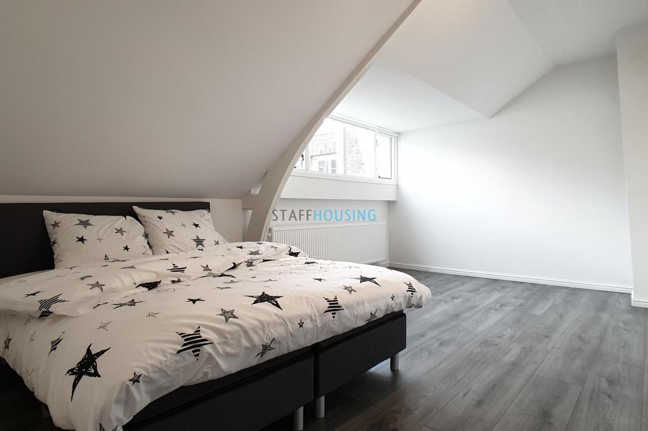 Gemeubileerd 2-kamerappartement in Cool - Afbeelding 13