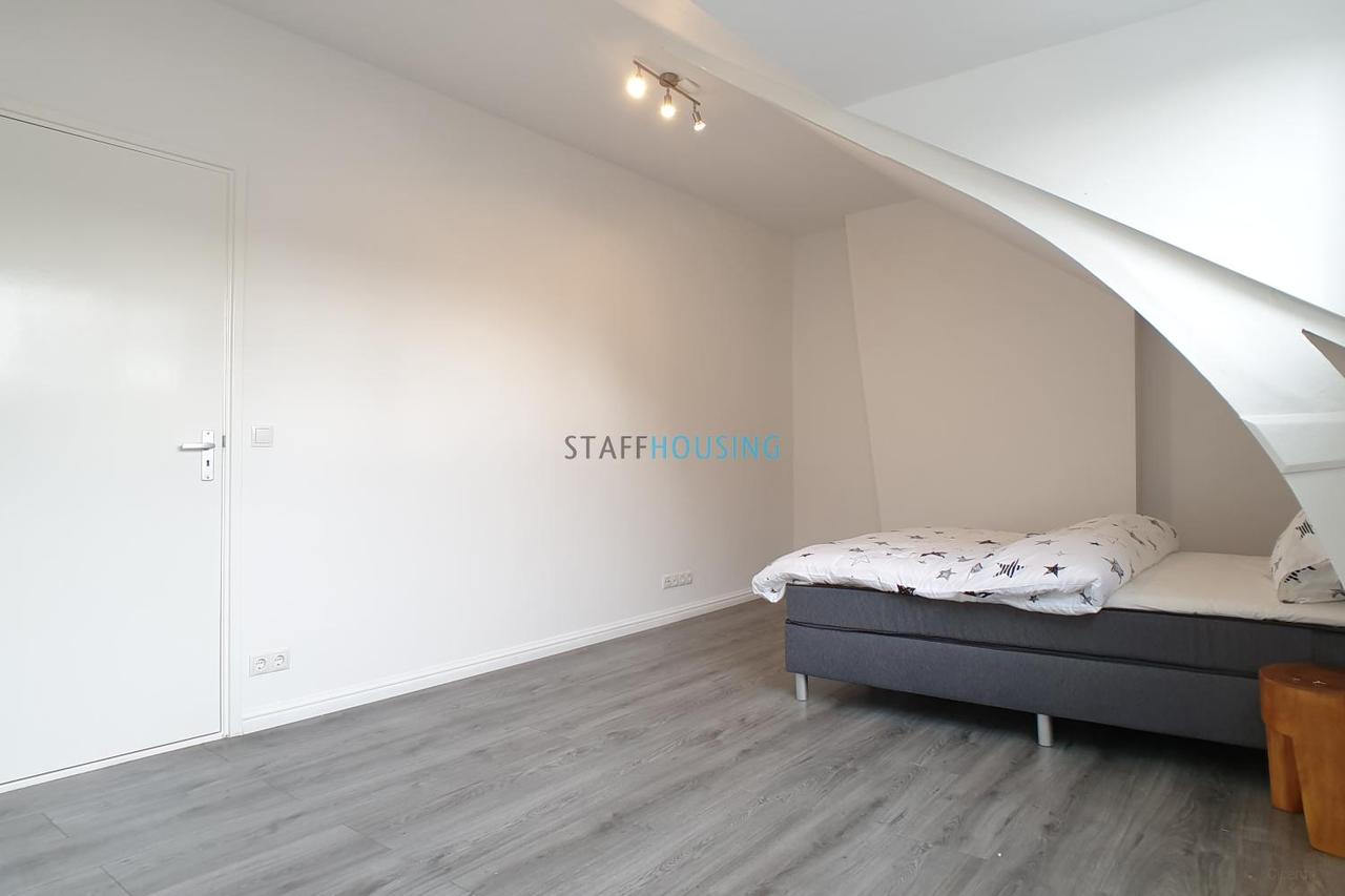 Gemeubileerd 2-kamerappartement in Cool - Afbeelding 15