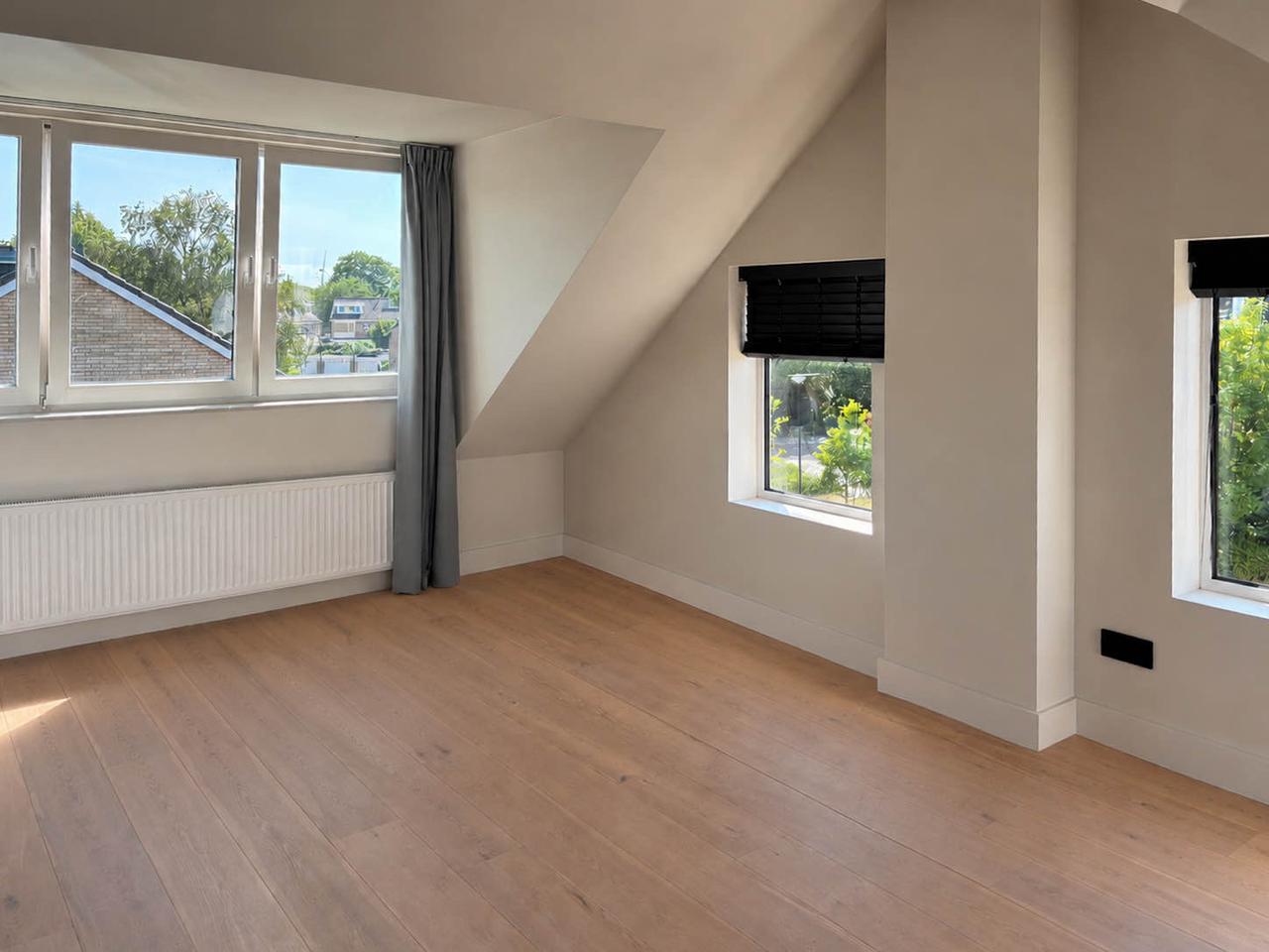 Gemeubileerde hoekwoning met 4 slaapkamers - Afbeelding 34