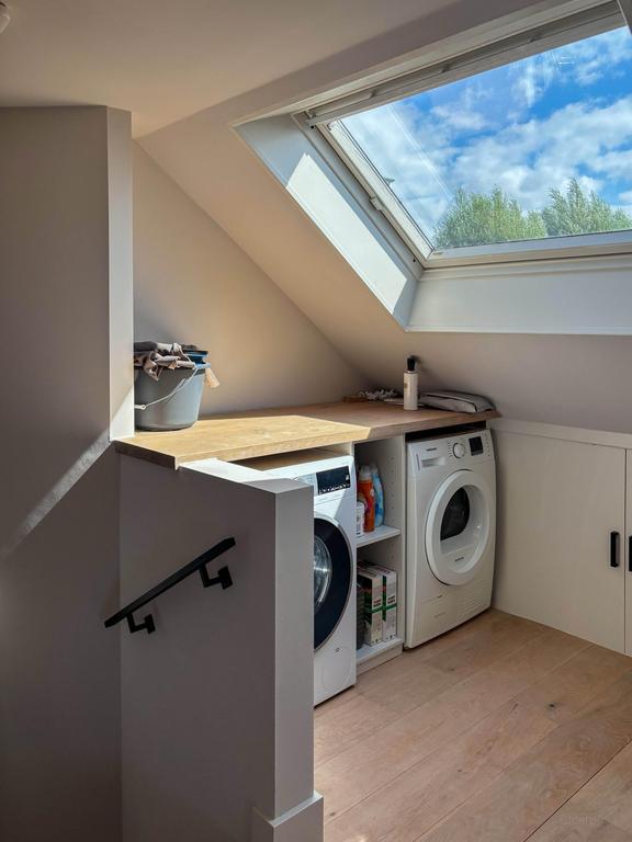 Gemeubileerde hoekwoning met 4 slaapkamers - Afbeelding 37
