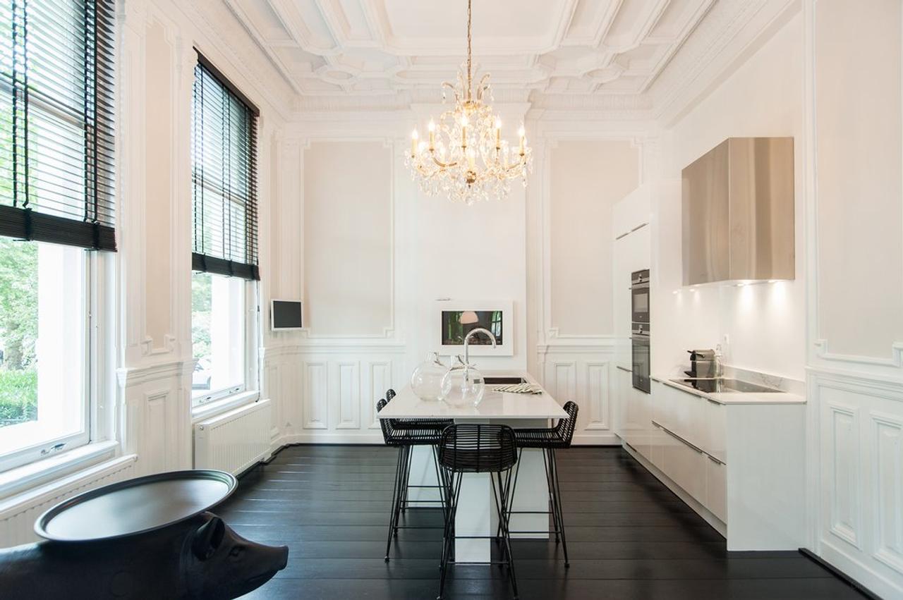 Hoekappartement aan de gracht in De Weteringschans - Afbeelding 1